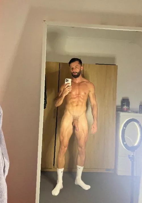 Upvote if you want it down your throat 👅