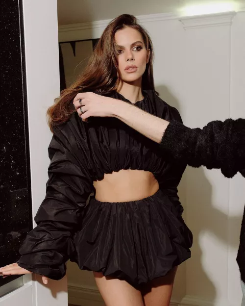 Black outfit - IG Post September 2024