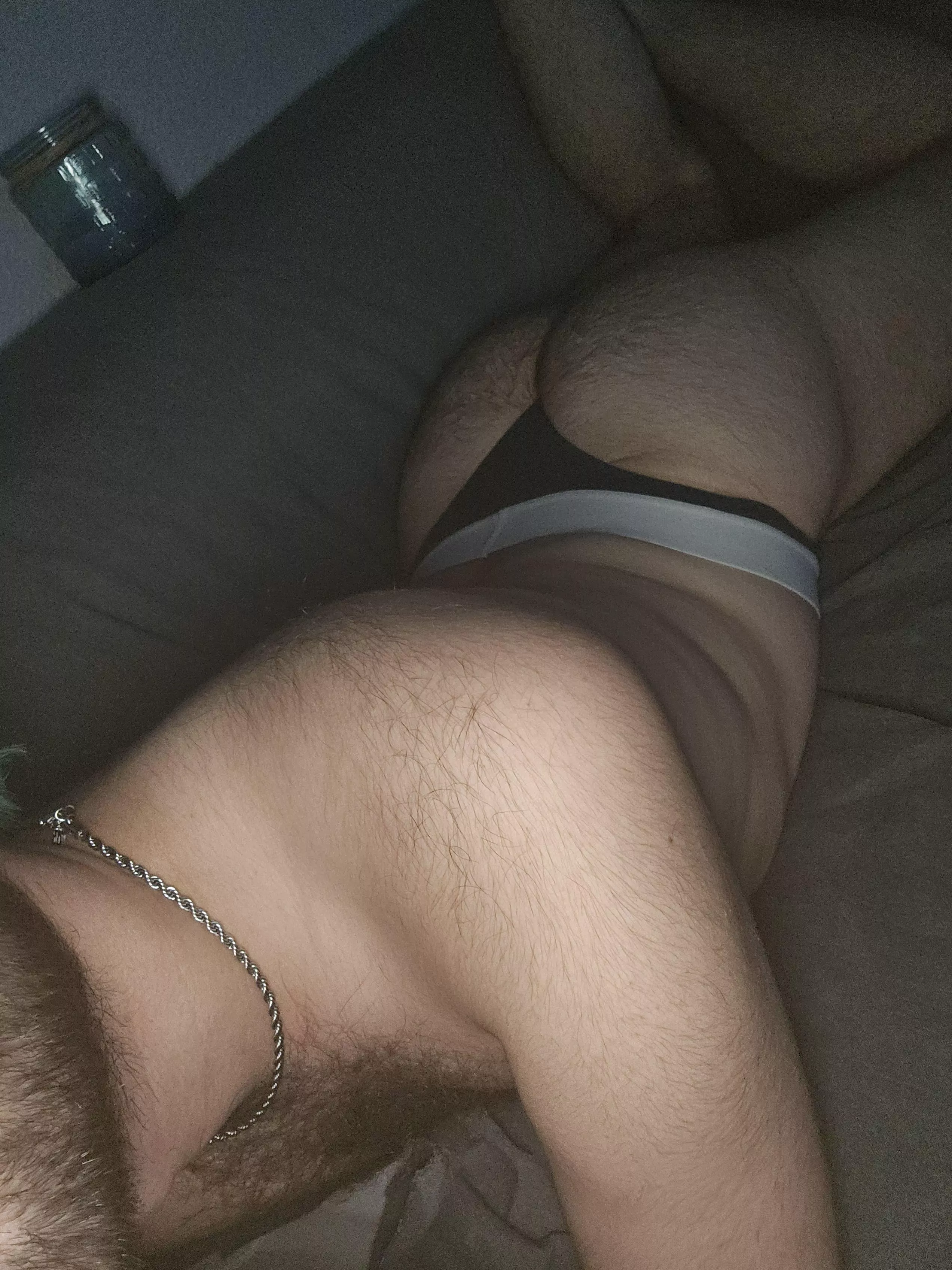 Bored on the balcony.. dms always open🙈