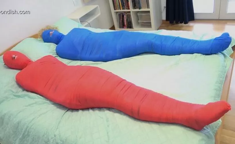 Found these two damsels walking alone in the countryside, they'll soon be shipped apart to a new owners... tough luck ladies!