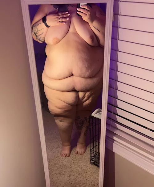 I think my belly is cute. Do you?