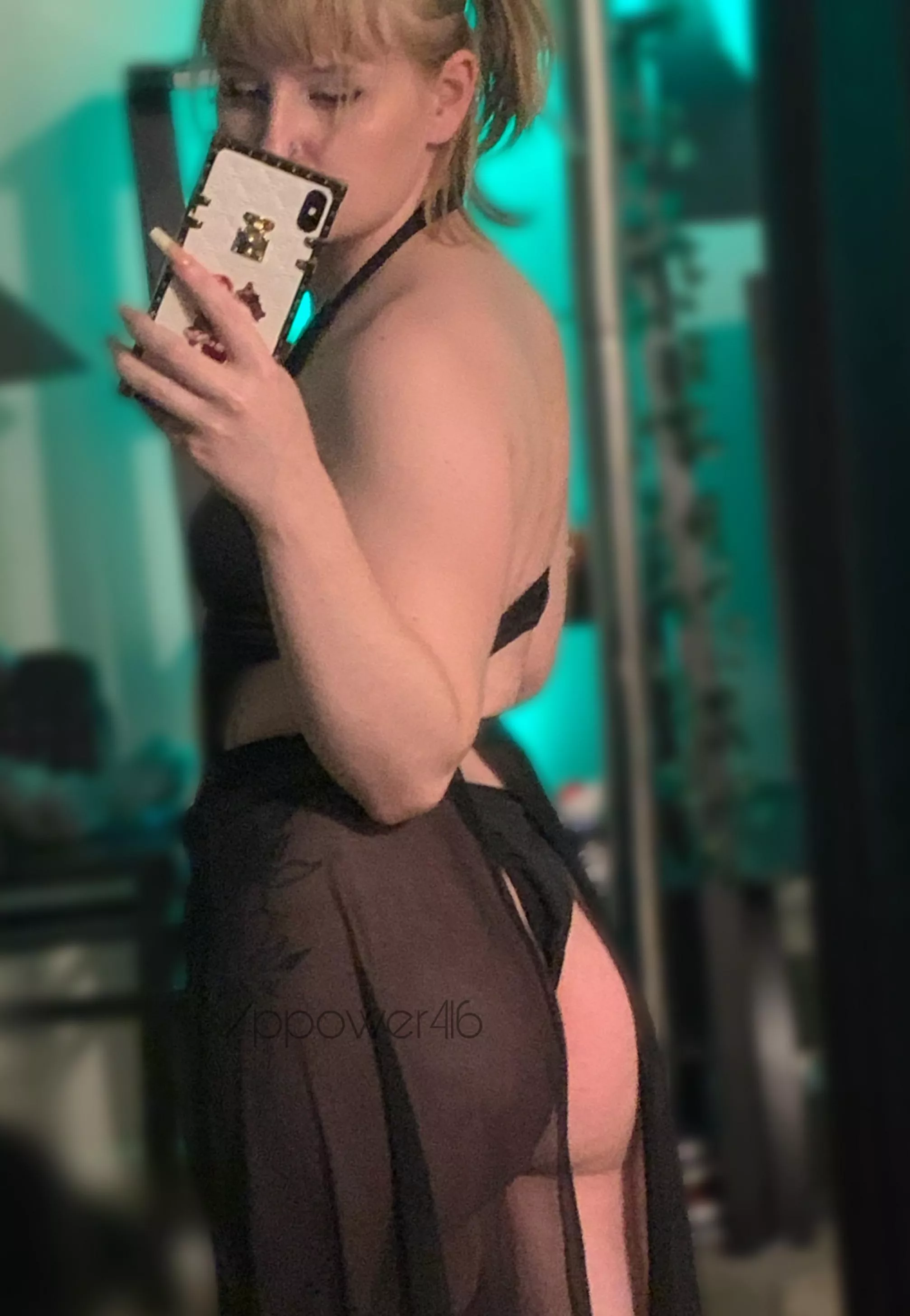 i think this skirt covers just the right amount 😌