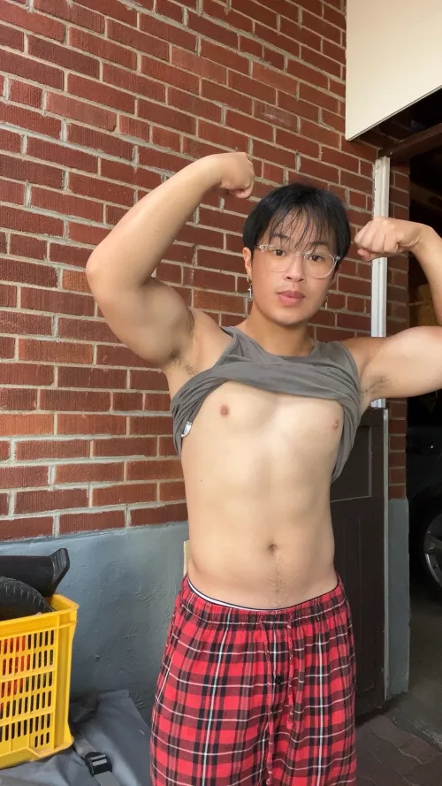 I’m Just A Shy Nerdy Guy 🥺