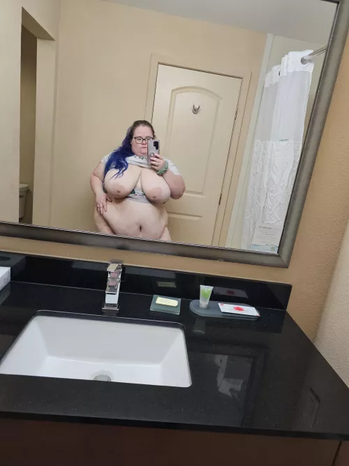 It's big titty goth girl season 