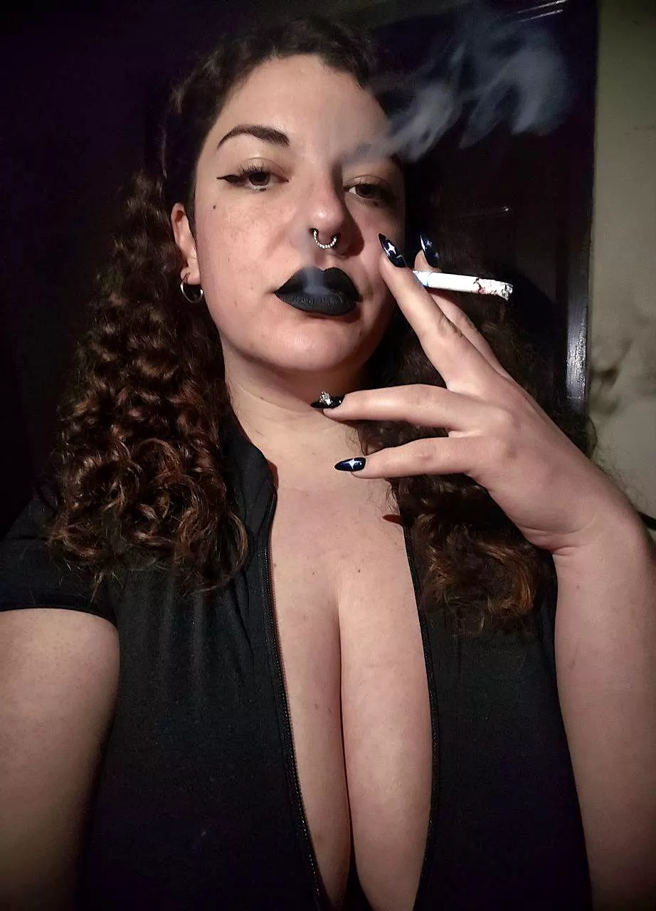 They say that goddesses who smoke look sexier.