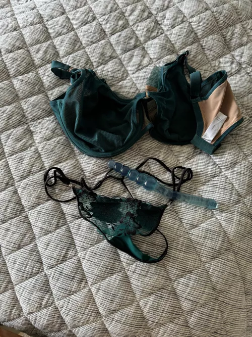 This one is for the people wondering what size I am…