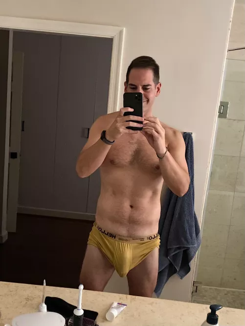 (36) Happy Friday 😎