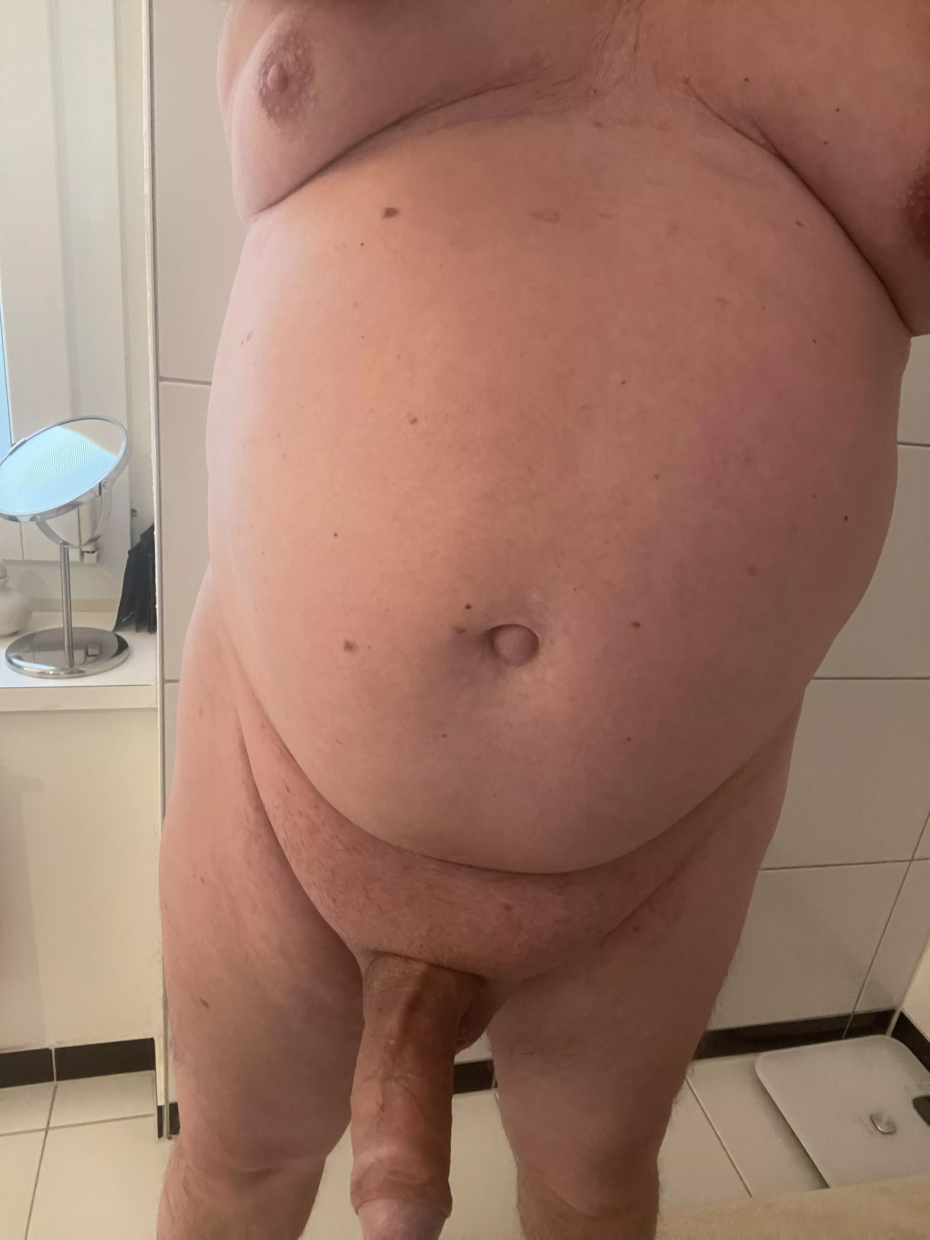(58) hope you like my dad body? DM me