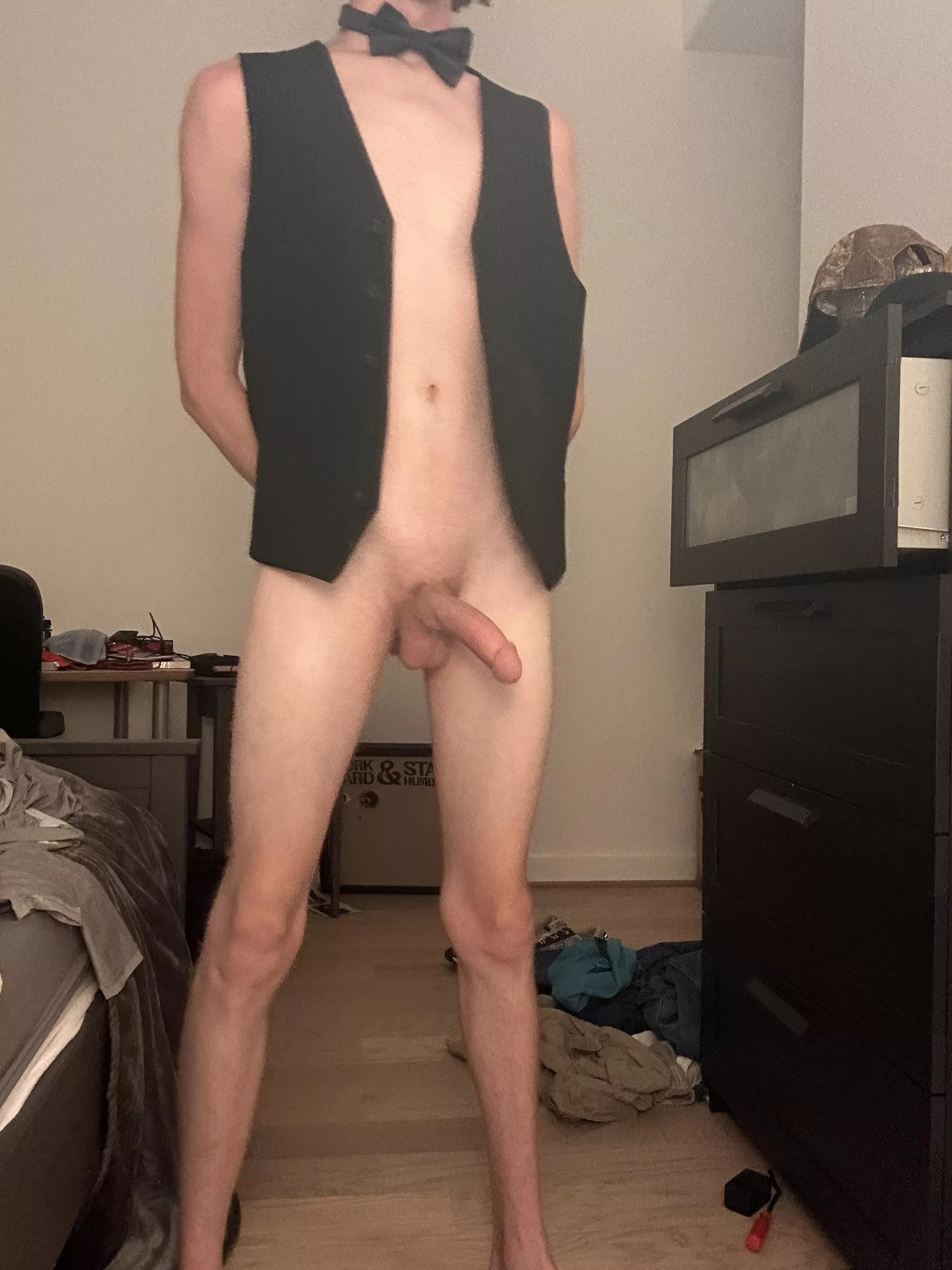 Anyone in Houston need a waiter for an event? 18