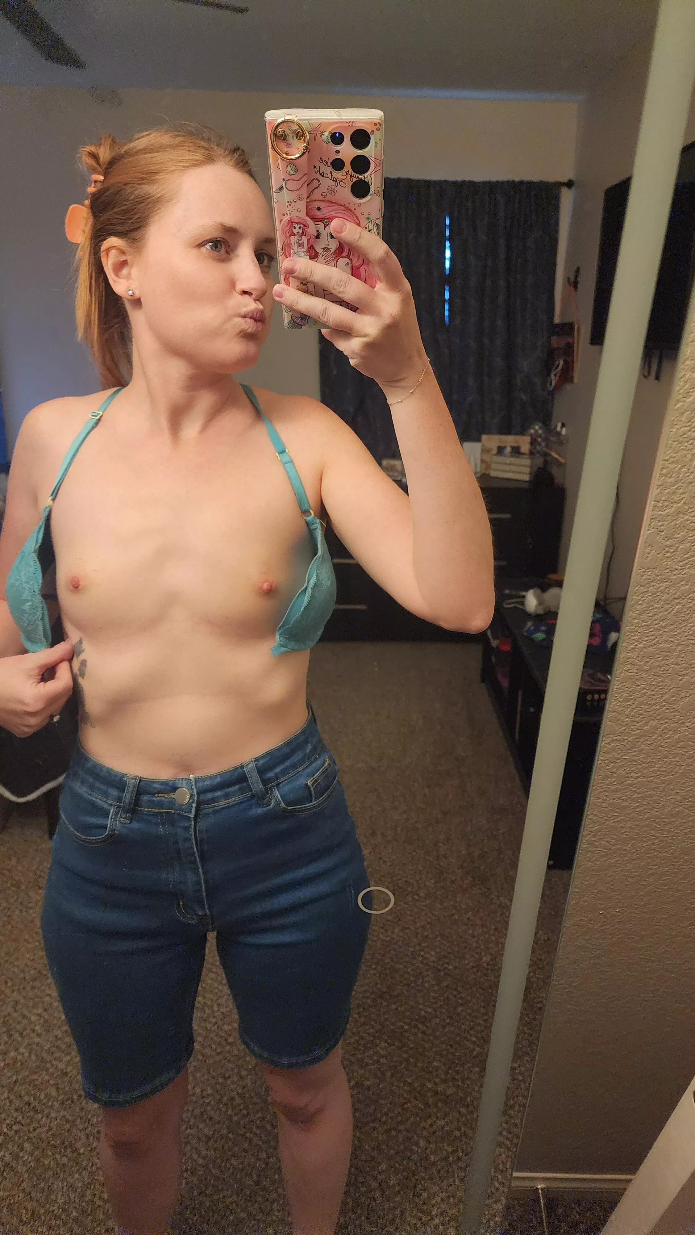 Come lay down and rub my front 