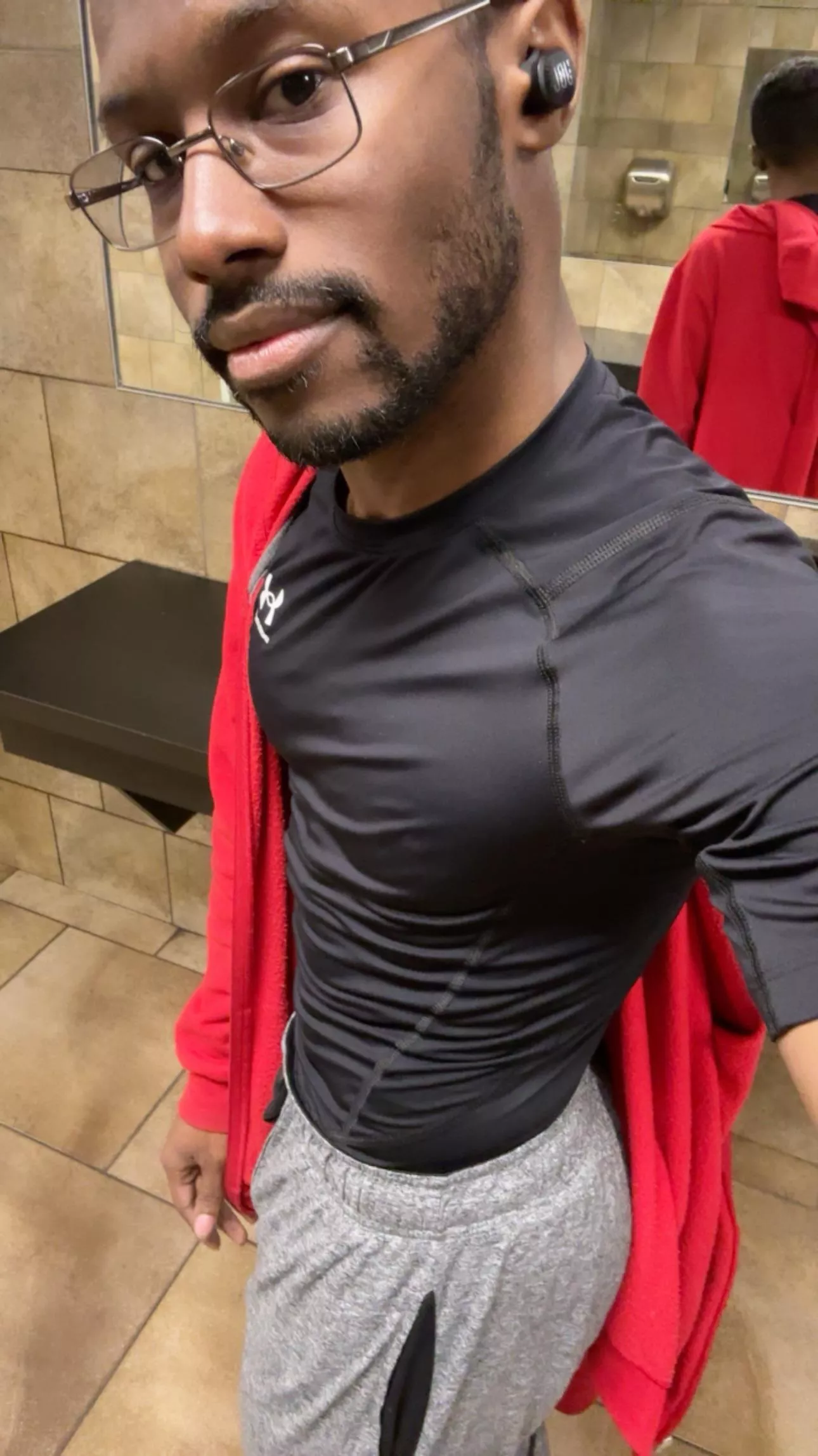 Could definitely use a workout partner 😅