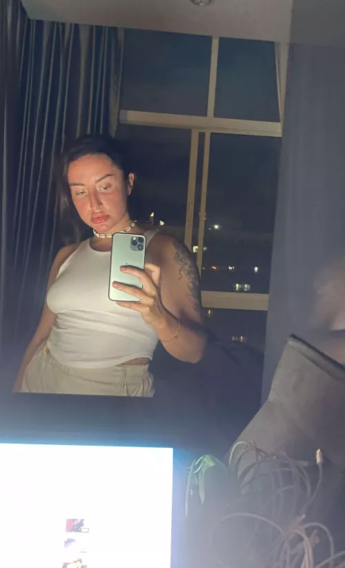 Do you think I look beautiful Or just usually