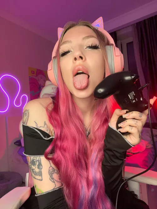 gamer girls even sound sexy