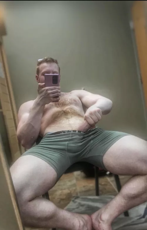 Lend me a hand for this morning wood ? 