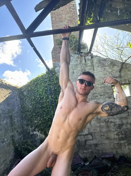 Think anyone saw me??