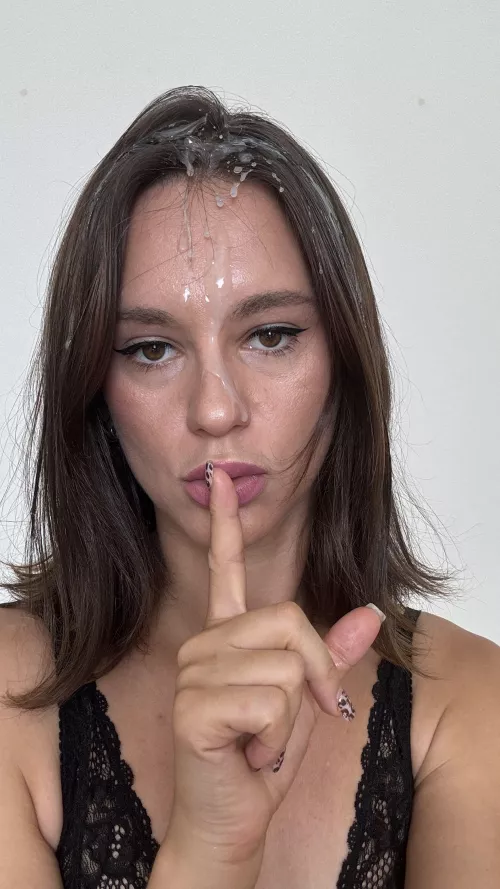 A MILF who knows how to make your fantasies come true