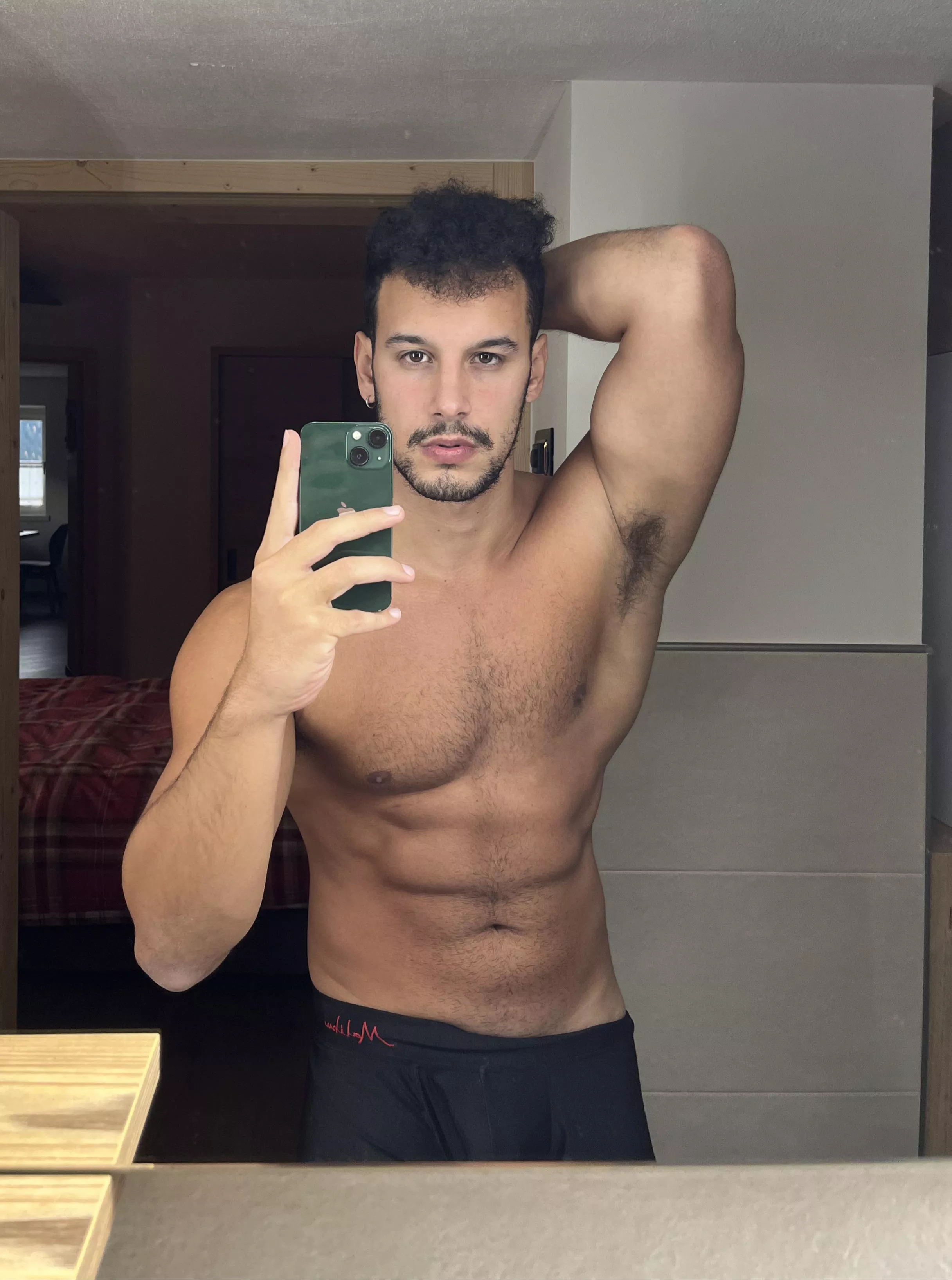 Do you like hairy pits?