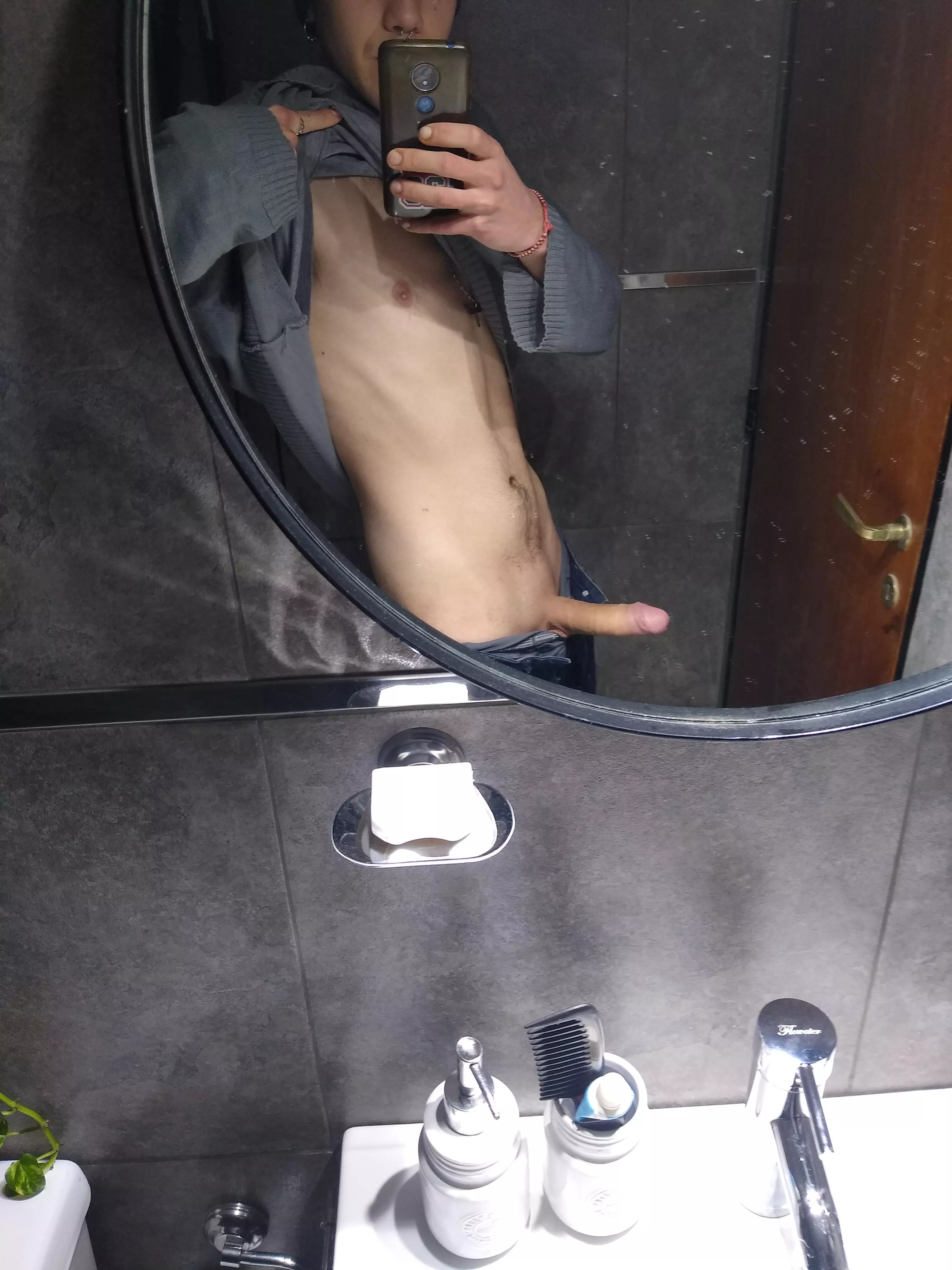 Do you want to see how my cum comes out?