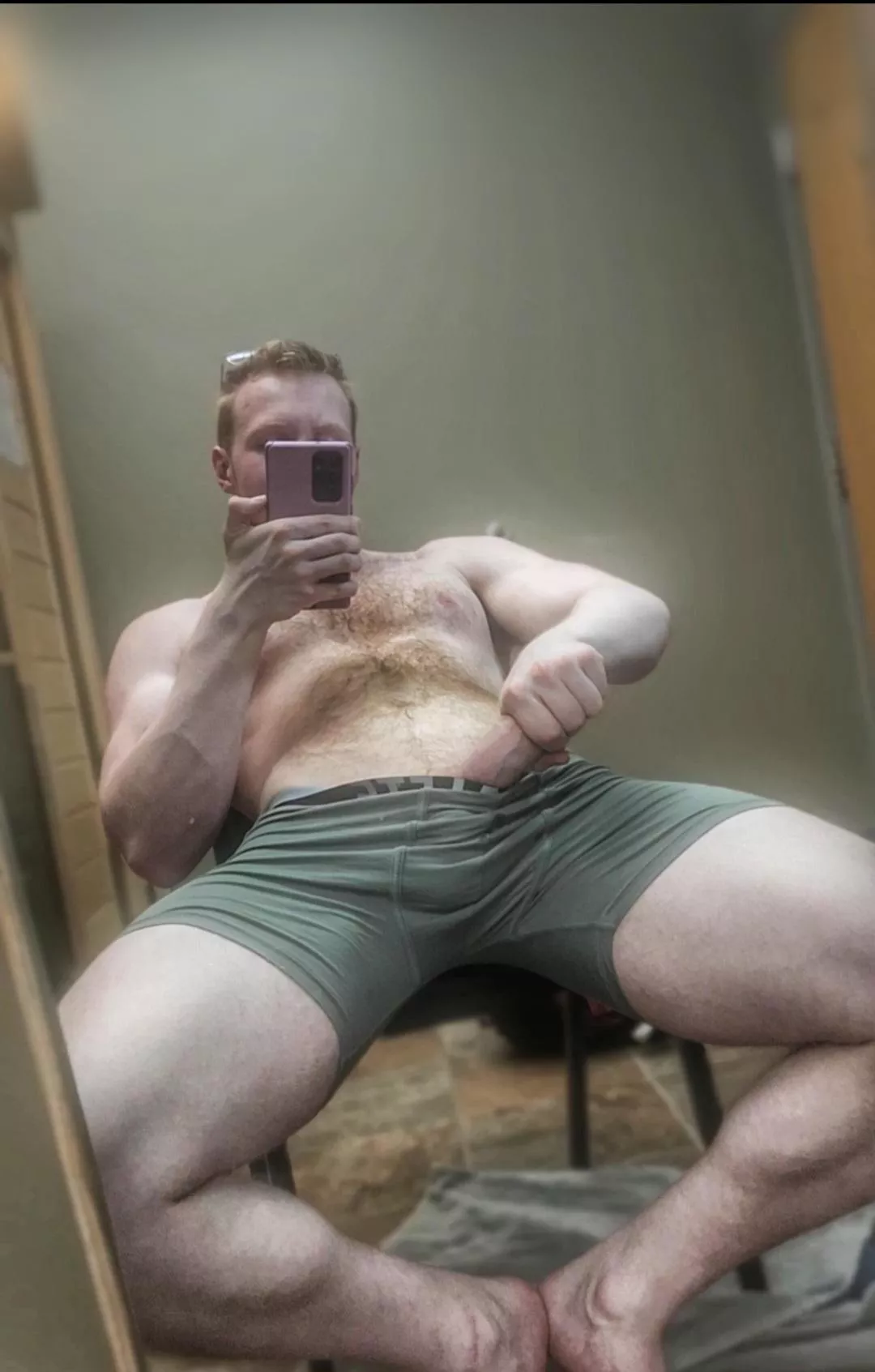 Lend me a hand for this morning wood ? 