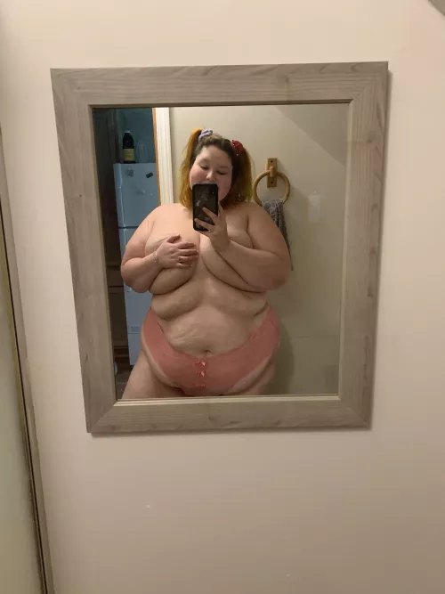 Looking at all of the pretty women on here touch themselves makes me need to join🤤