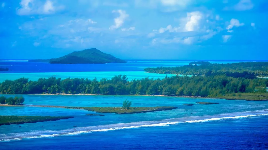 The beautiful blue waters off Bora bora,in the French Polynesia. 