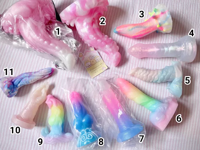 WTS [USA] Selling!! 🎀 Pretzals, Orochi, indies