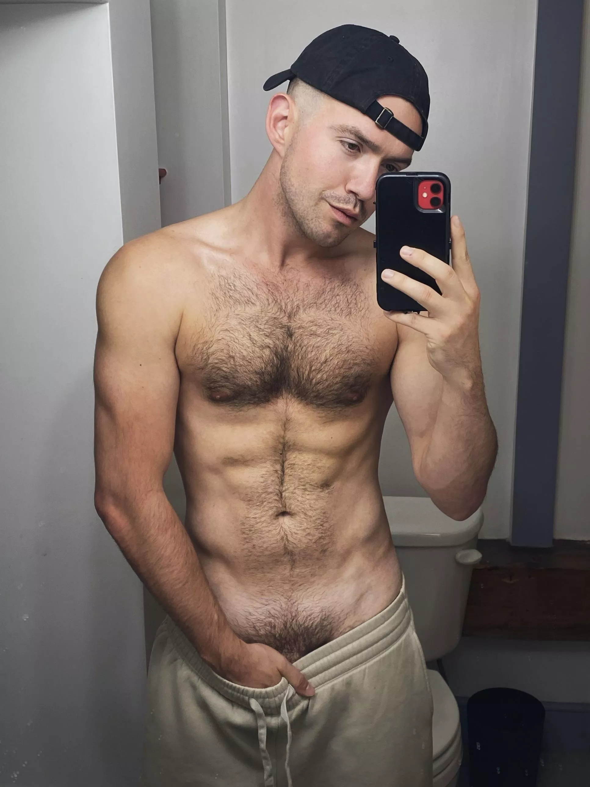 [29] Am I boyfriend material? 😅