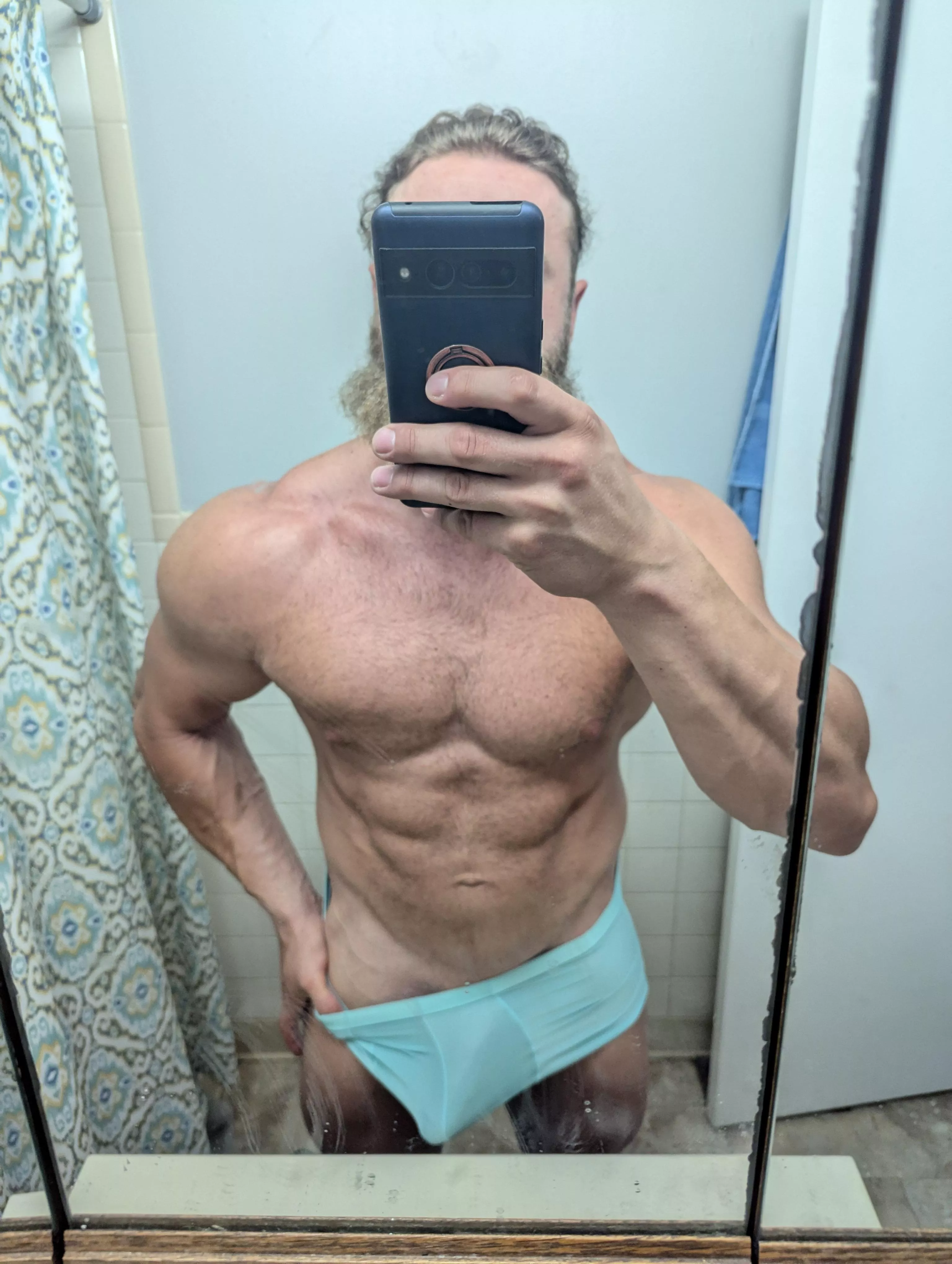 (30) can't sleep. Anyone wanna help?😏