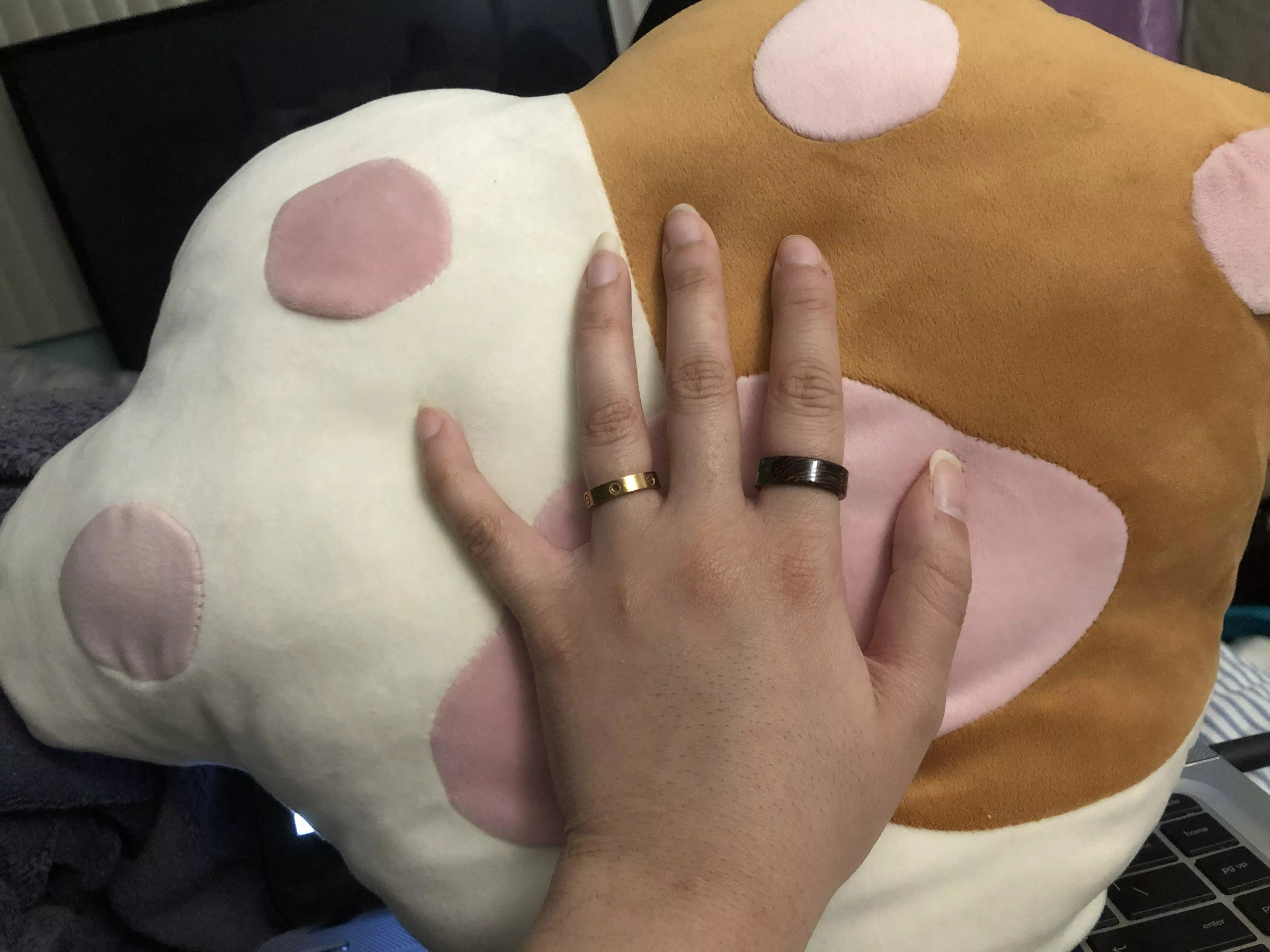 are my hands too chubby? 🥲