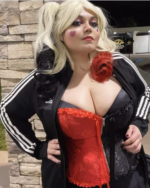 Merveilleuse Cosplay as Harley Quinn 
