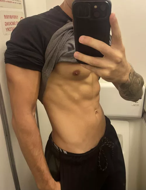 V check after 12 hours on a plane 😊😊