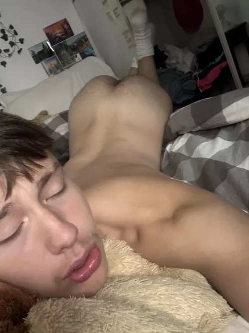 your best friend asks you to hang out with him, wyd??😋😵‍💫