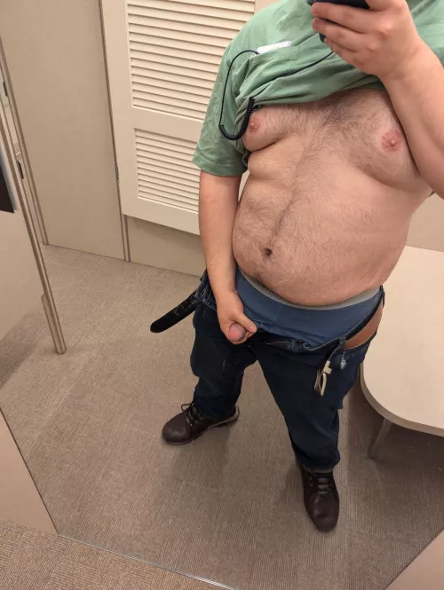 22 I got so horny at work yesterday. I had to rub one out.