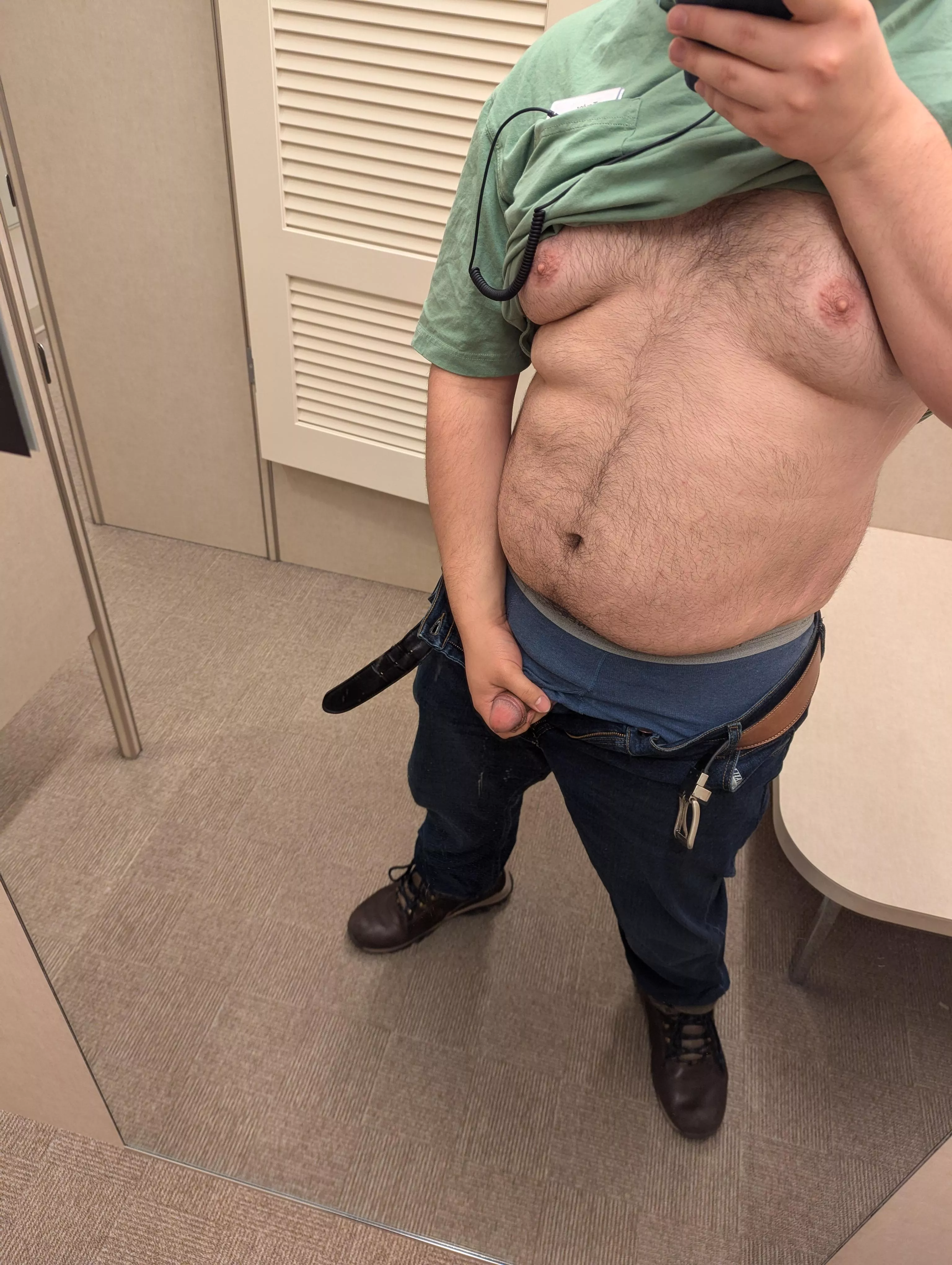 22 I got so horny at work yesterday. I had to rub one out.