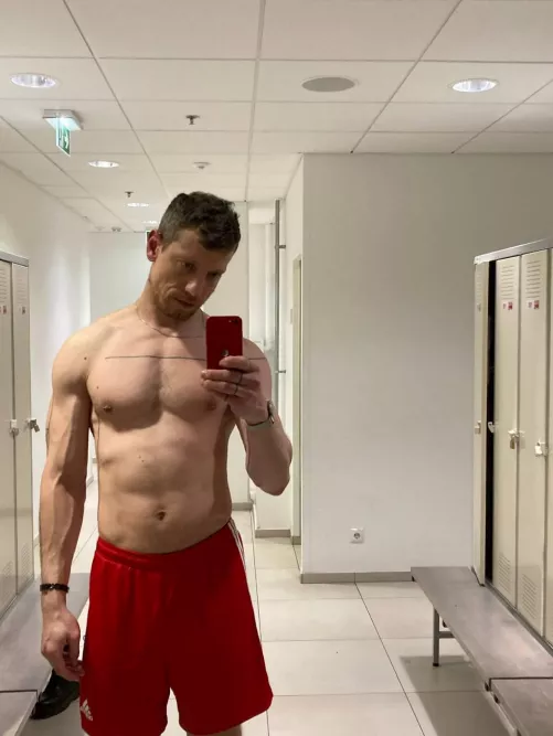 Come worship muscle daddy (40)