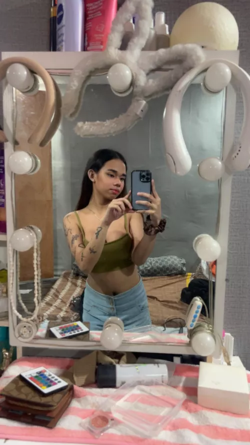 filipina ladyboy with a tattoo😋