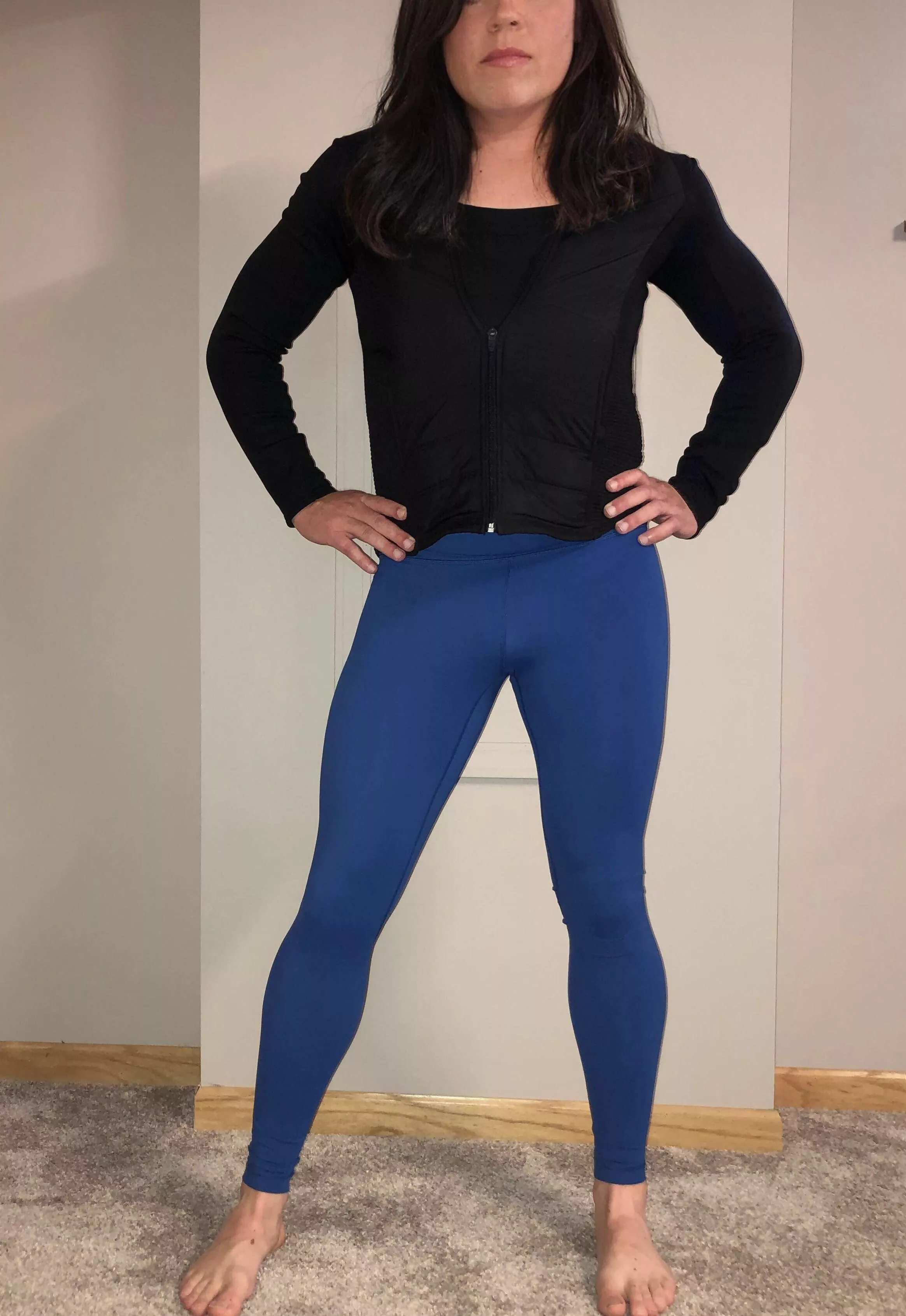 Anyone into soccer mom MILF vibe???