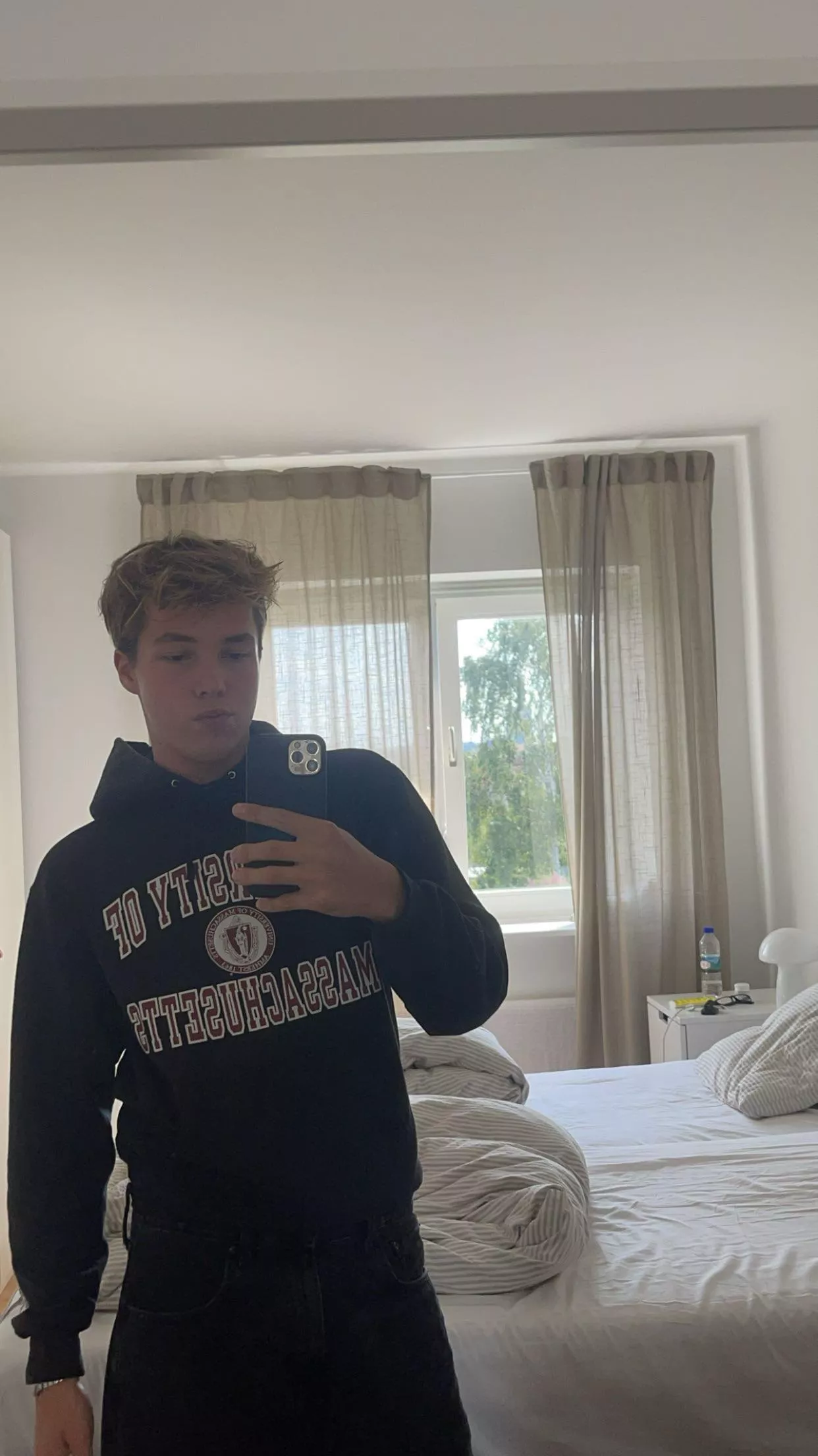 Anyone started playing wow recently?