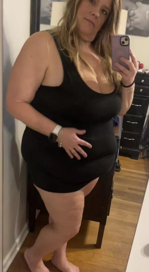 I wish I had bought this dress in another color so that it didn’t hide my belly so well.  Would you fuck me?