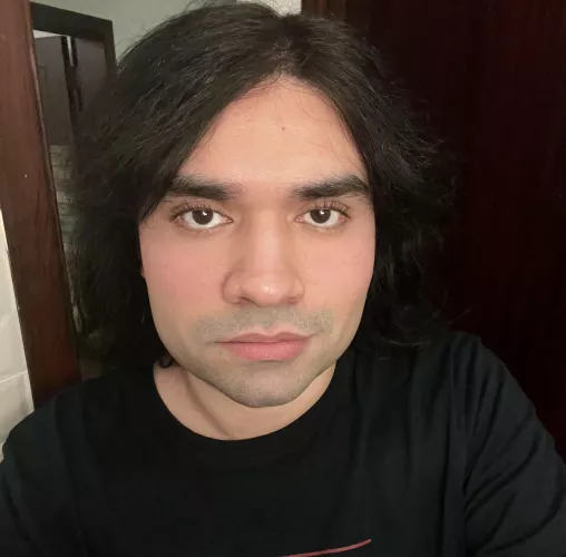 Lonely looking for long term chat bud