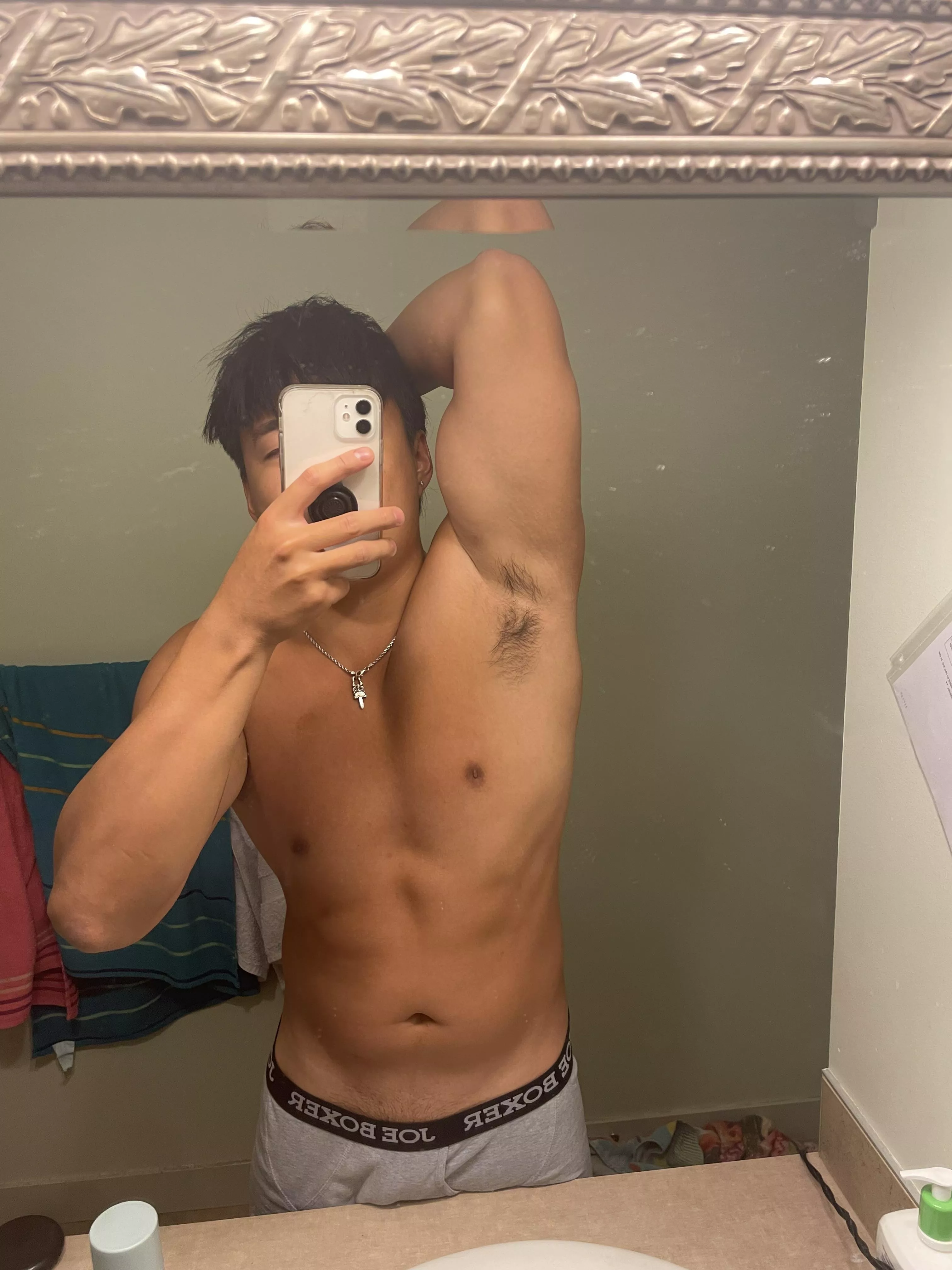 Come bury your nose in it 