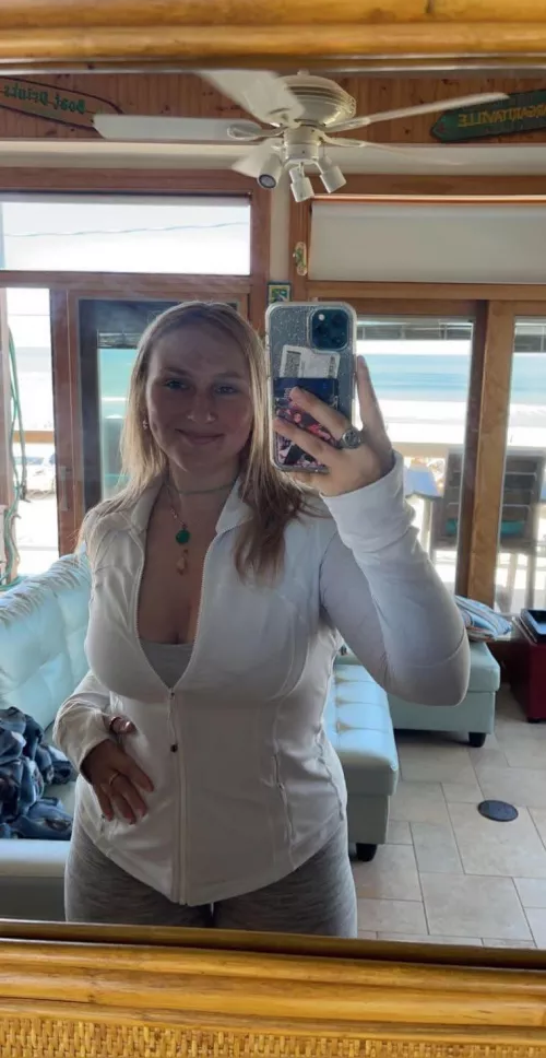 feeling cute at the beach