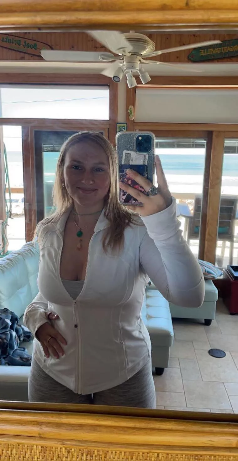 feeling cute at the beach