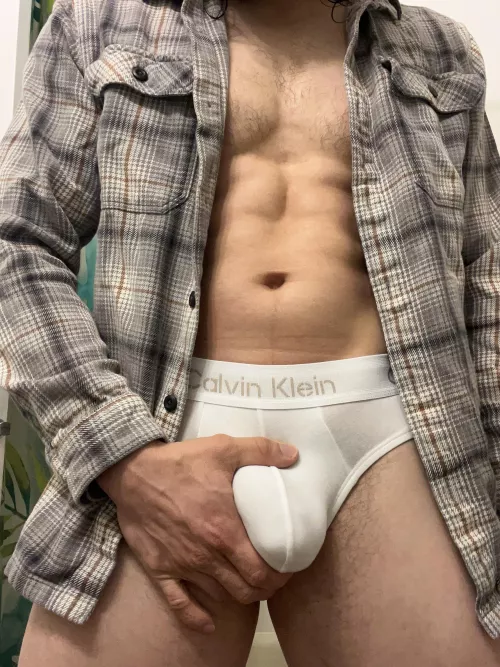 I have a package delivery, where do you sign?