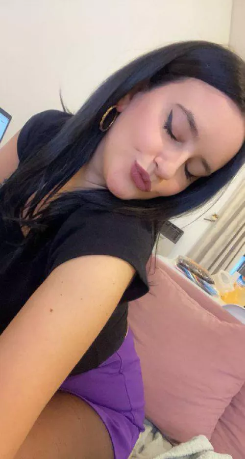 I just want you to fill you with kisses 