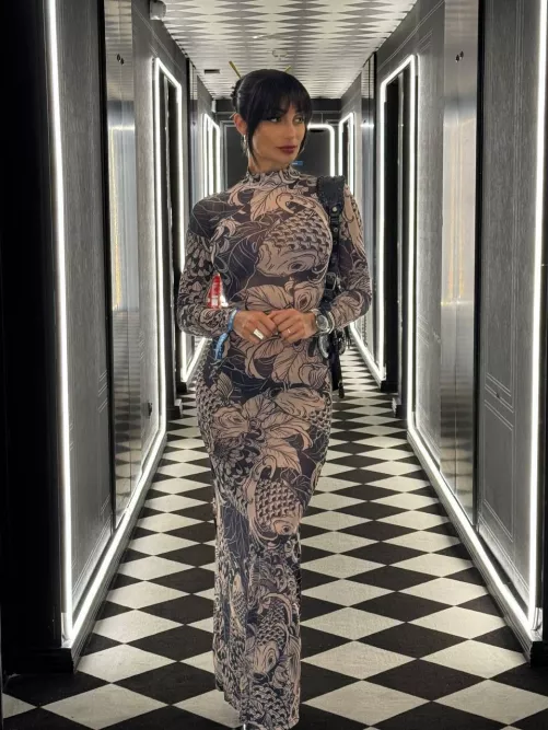 I thought I'd show off my new dress