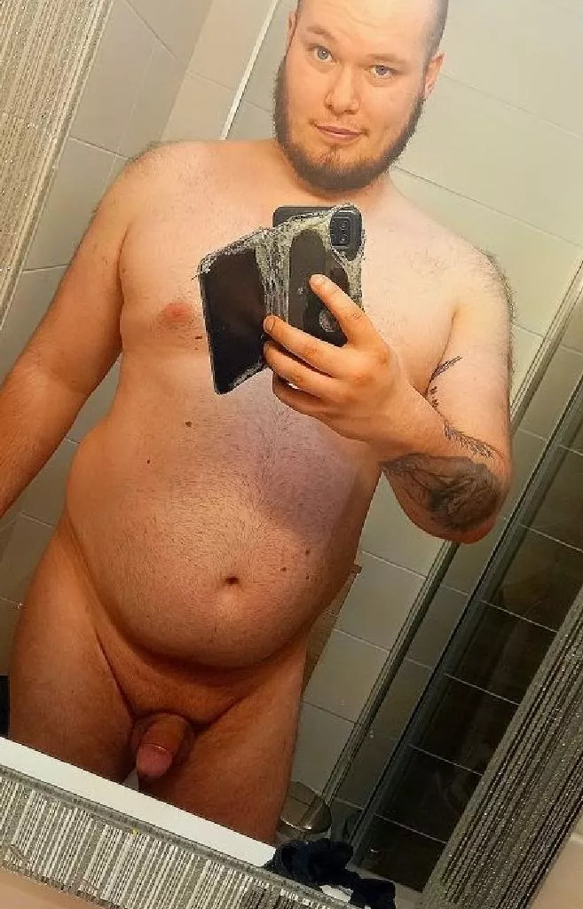 (M)24, Circumcised. Be honest 