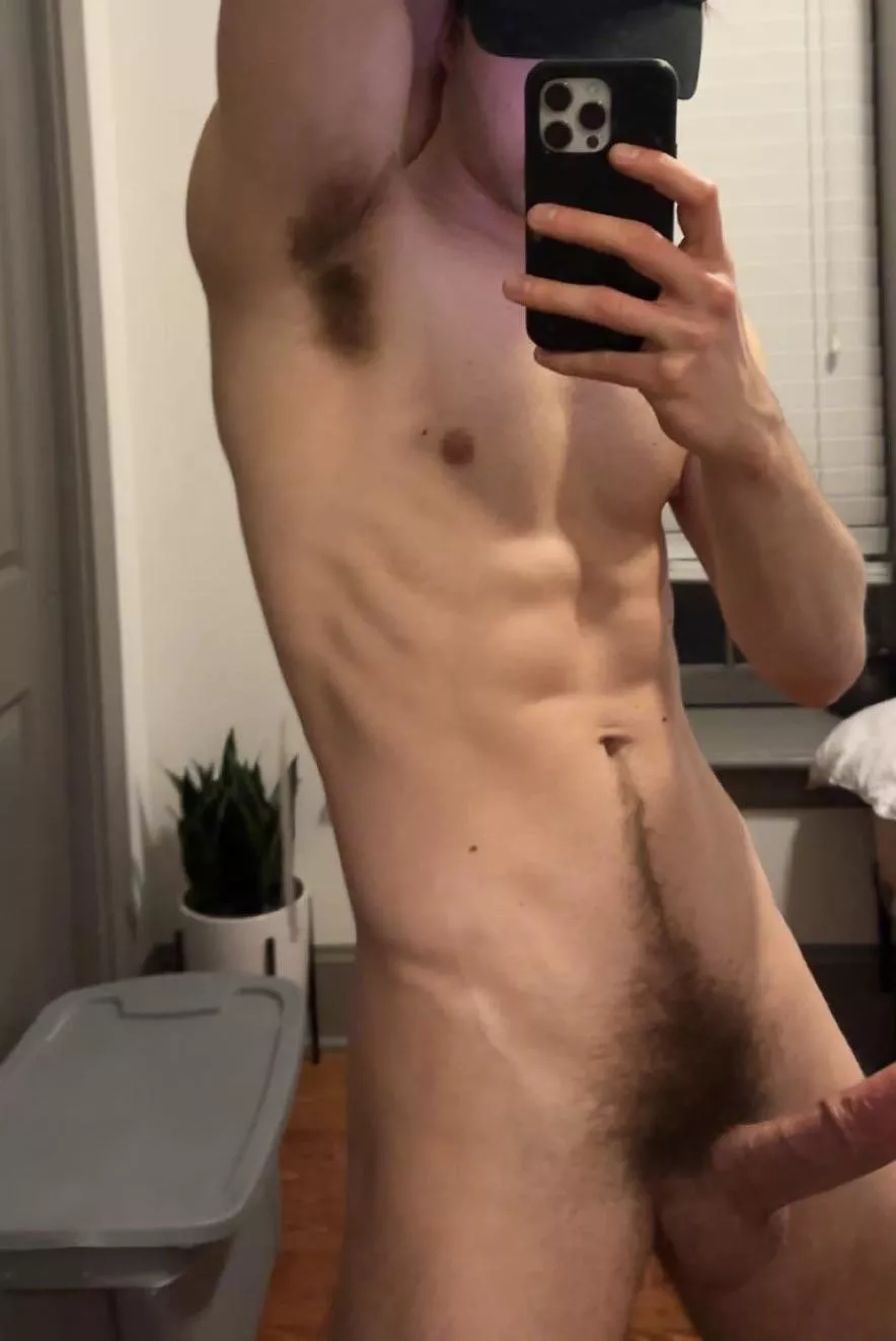 Ran out of deodorant last week and I’ve been super musky, would u still wanna sniff my pits?