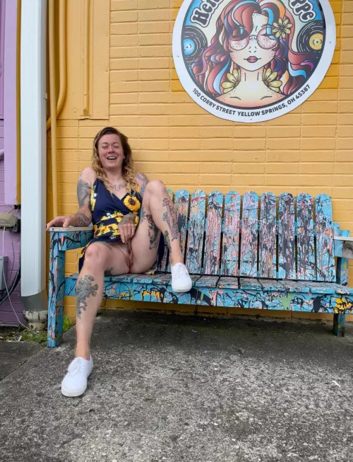 Two sets of lips, twice the pleasure