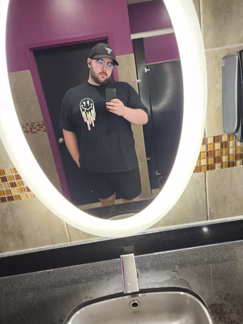 Any fellow Canadians? 🇨🇦 